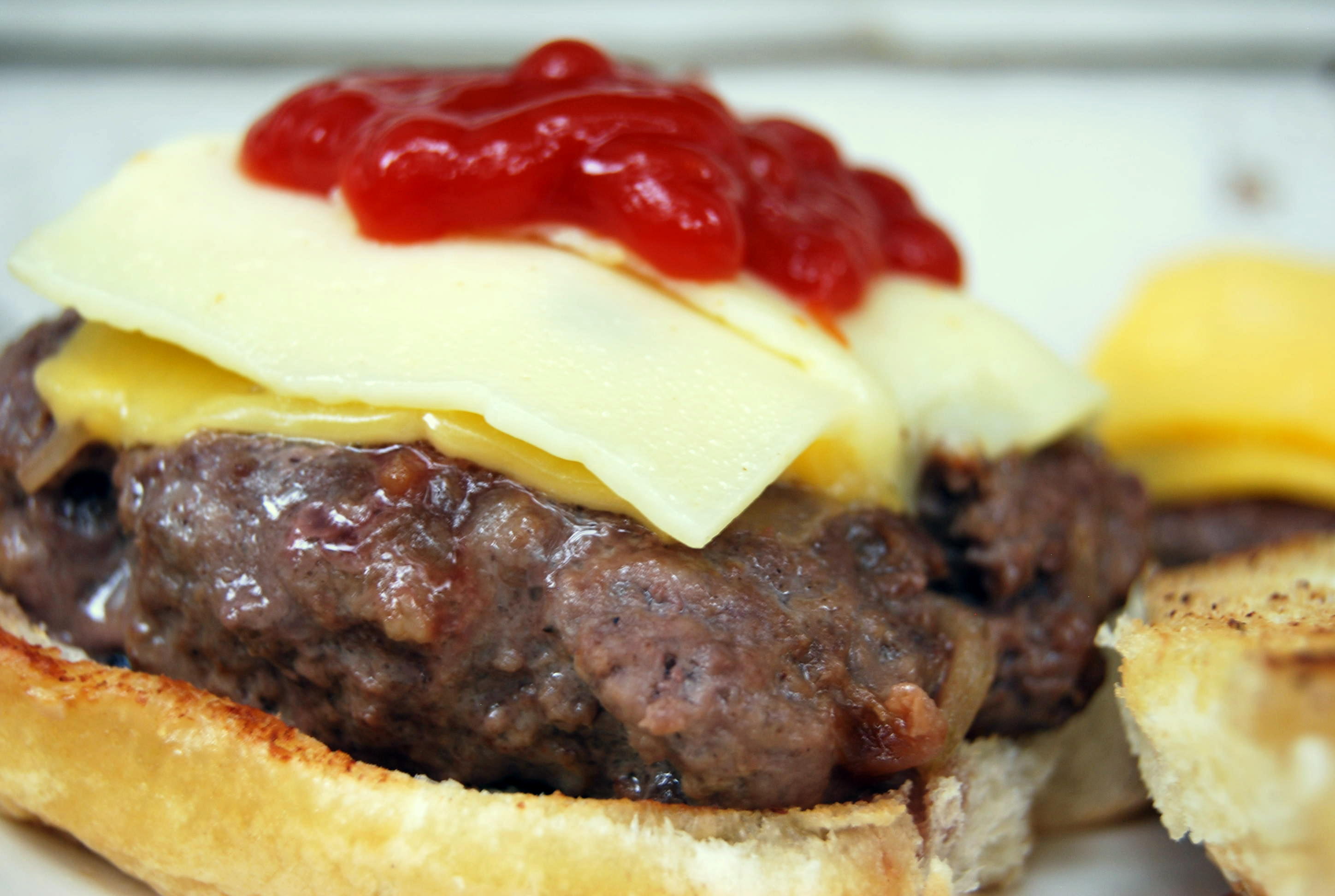Recipe: All-American Cheeseburger {Land O’Lakes Cheese}