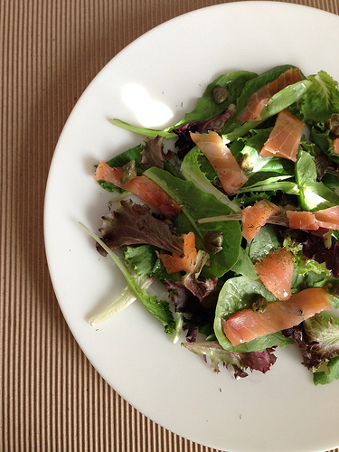 Recipe: Mixed Greens Salad with Smoked Salmon & Lemon Vinaigrette {Foods From Chile}
